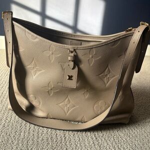 Louis Vuitton CarryAll MM - Perfect Condition!